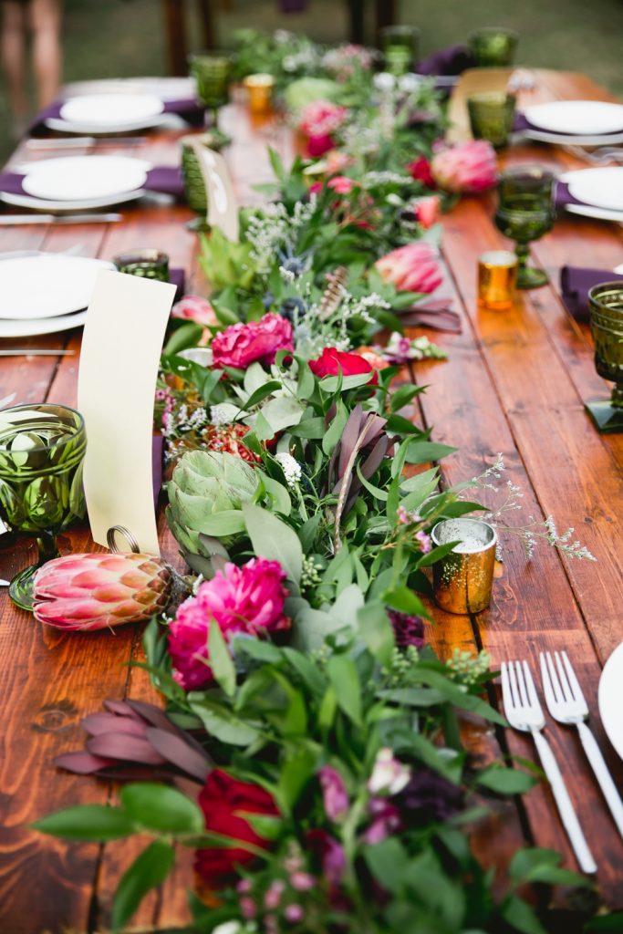 table floral details
